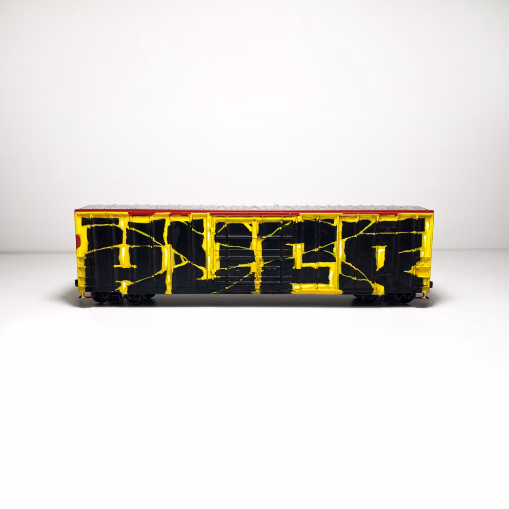 "WHOLECAR" BLACK AND YELLOW